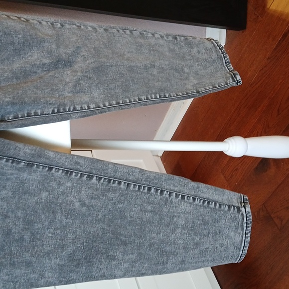 Buffalo Grey Black Jeans Hi-Rise Kristi Mom Denim by David Britton Size 31 - Picture 3 of 10